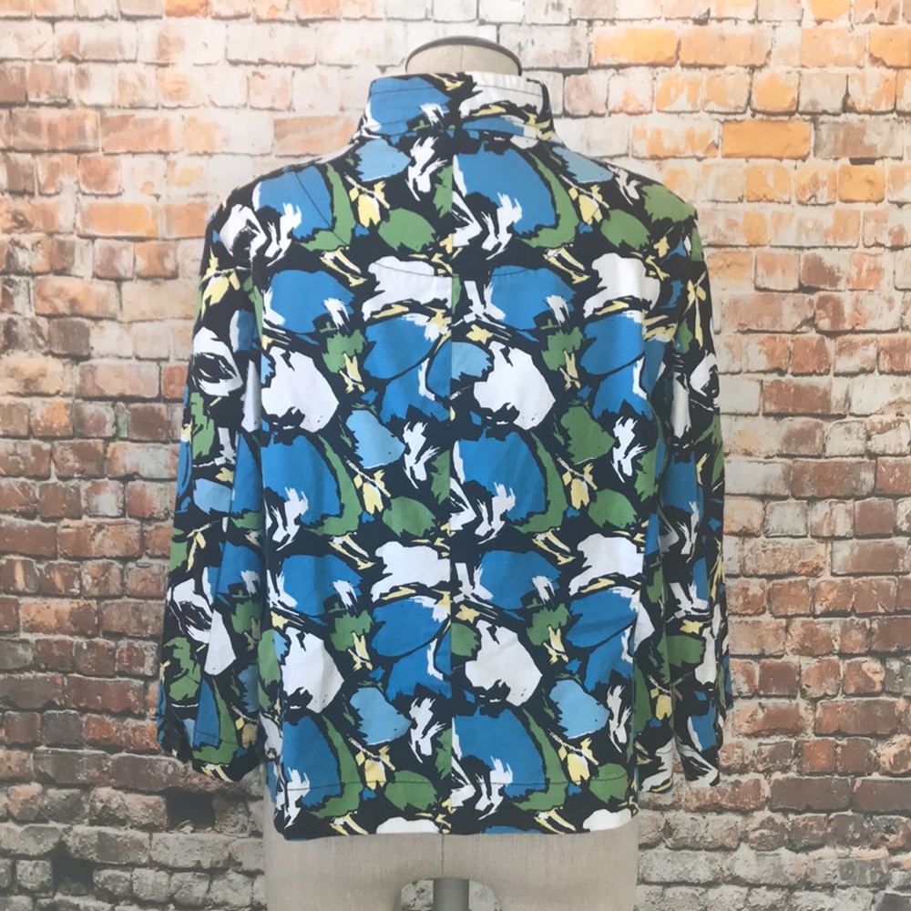 5/$20 Charter Club abstract floral petite coat - Picture 3 of 8